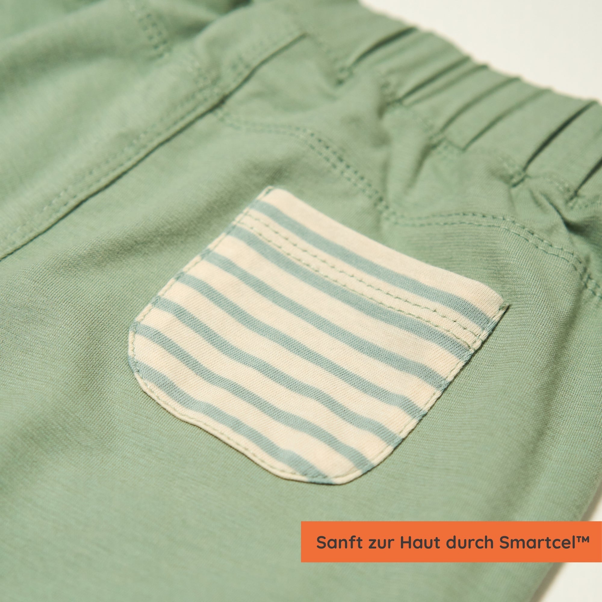 Detailansicht Tasche: Hose mit UPF50+ als UV-Schutz Kleidung für Kinder.